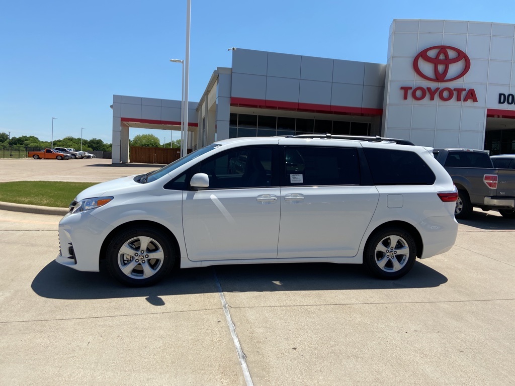 New 2020 Toyota Sienna Le Fwd 4d Passenger Van 0773